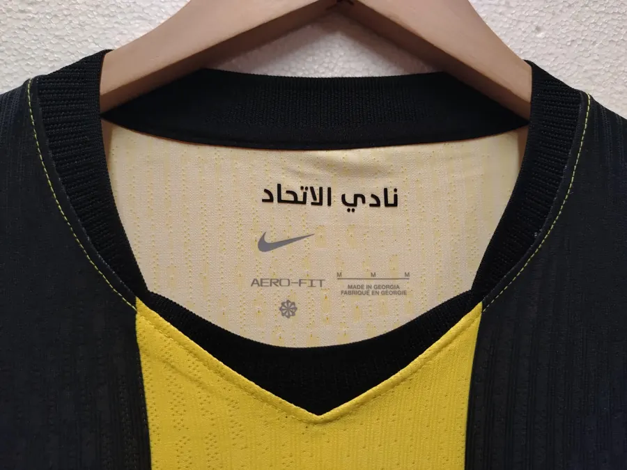 Home shirt, reference photo 3