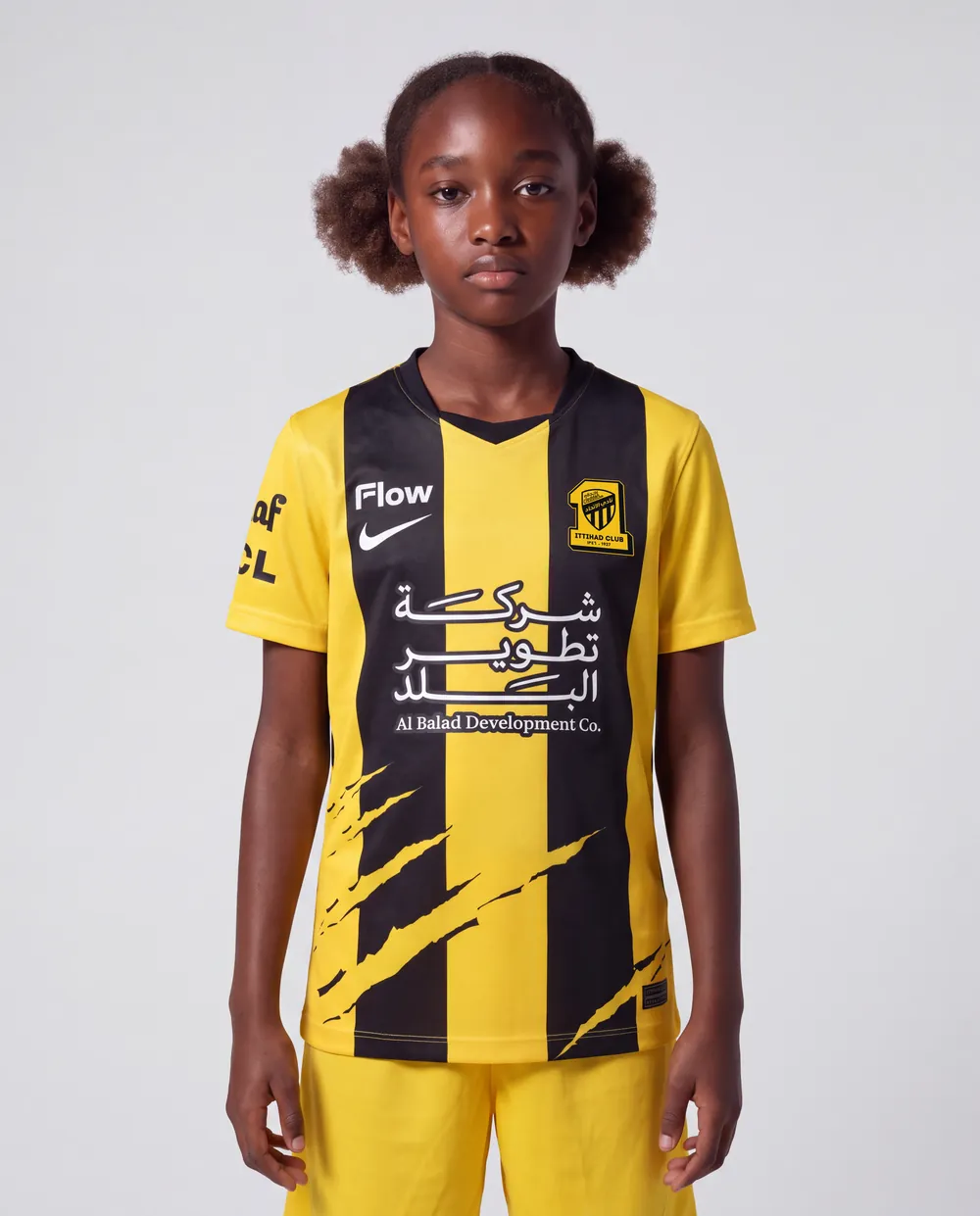 Kids home kit on model, front